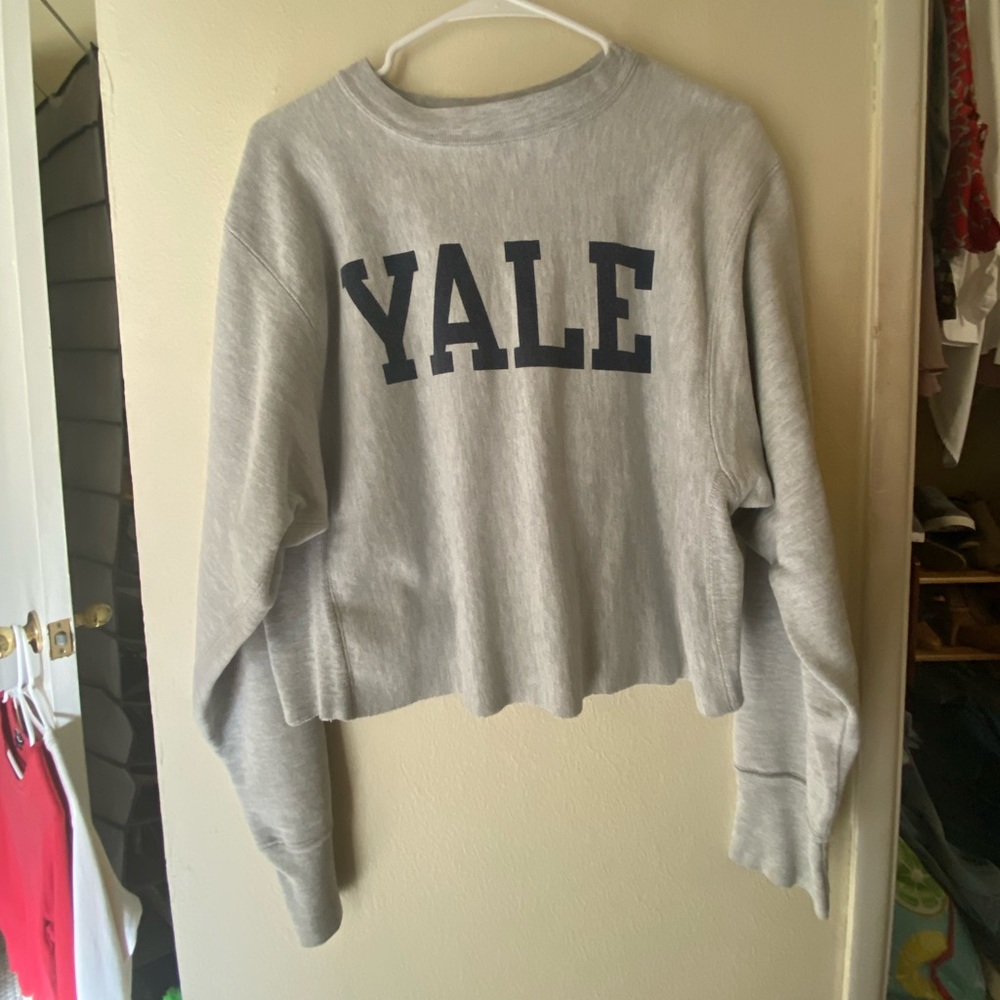 Yale cropped champion crewneck